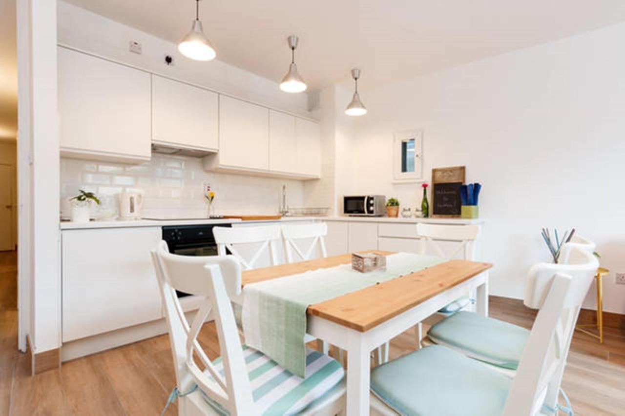 Stylish Soundproof Temple Bar Square Appartement Dublin Buitenkant foto